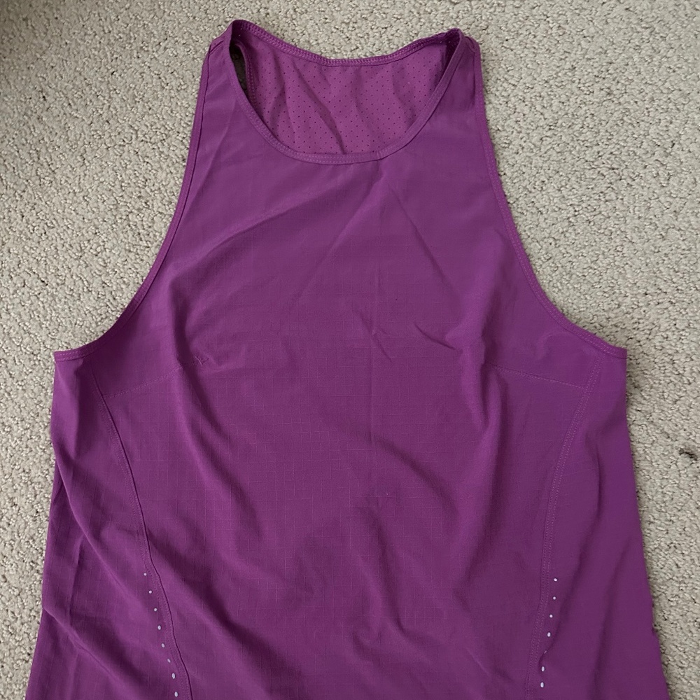 Lululemon Lightweight Stretch Running Tank Top Vivid Plum Size 4